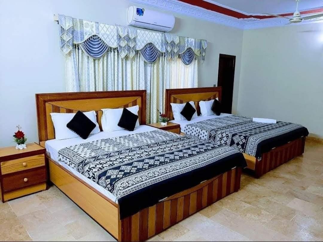 Galaxy Inn Karachi