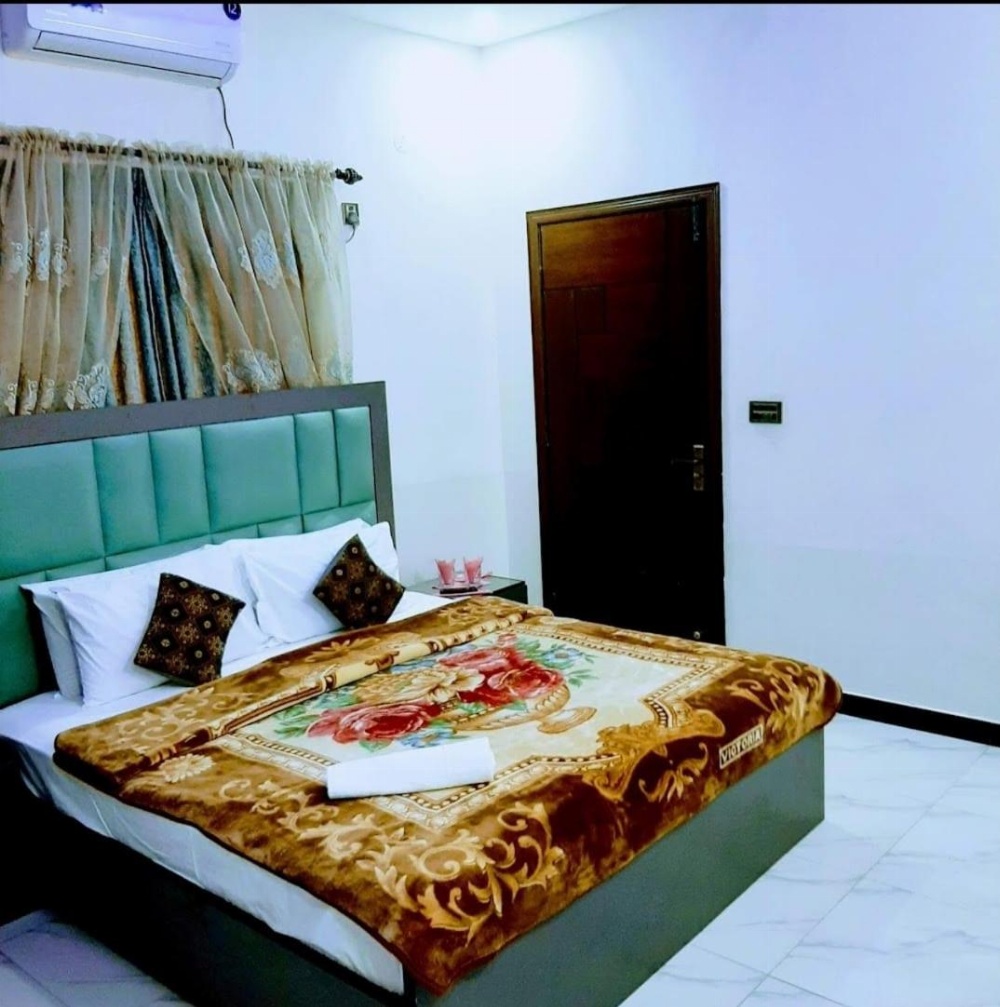 Galaxy Inn Karachi